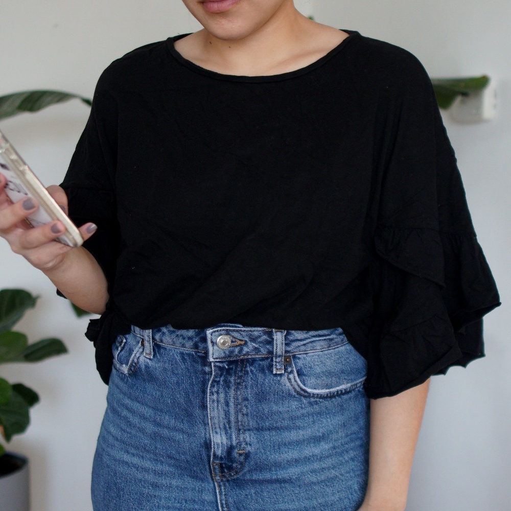 Zara Black Basic Top with Ruffle Sleeve